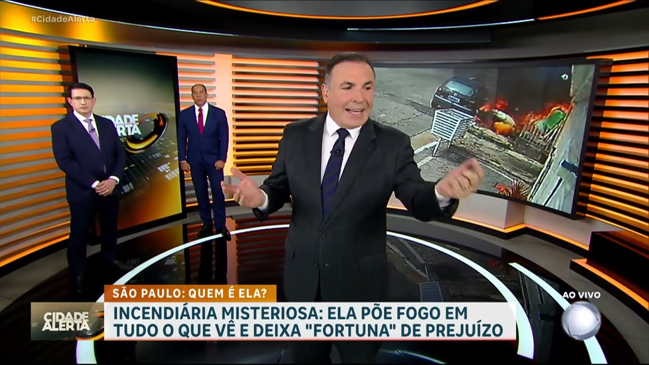 Incendiária misteriosa põe fogo em palhaço inflável e provoca incêndio em depósito | CIDADE ALERTA