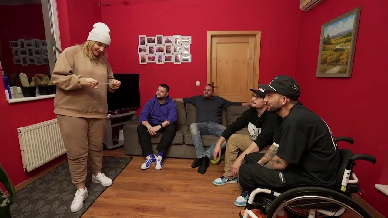 Dokonalá improvizácia stand-up komikov (BEZ SERVÍTKY)