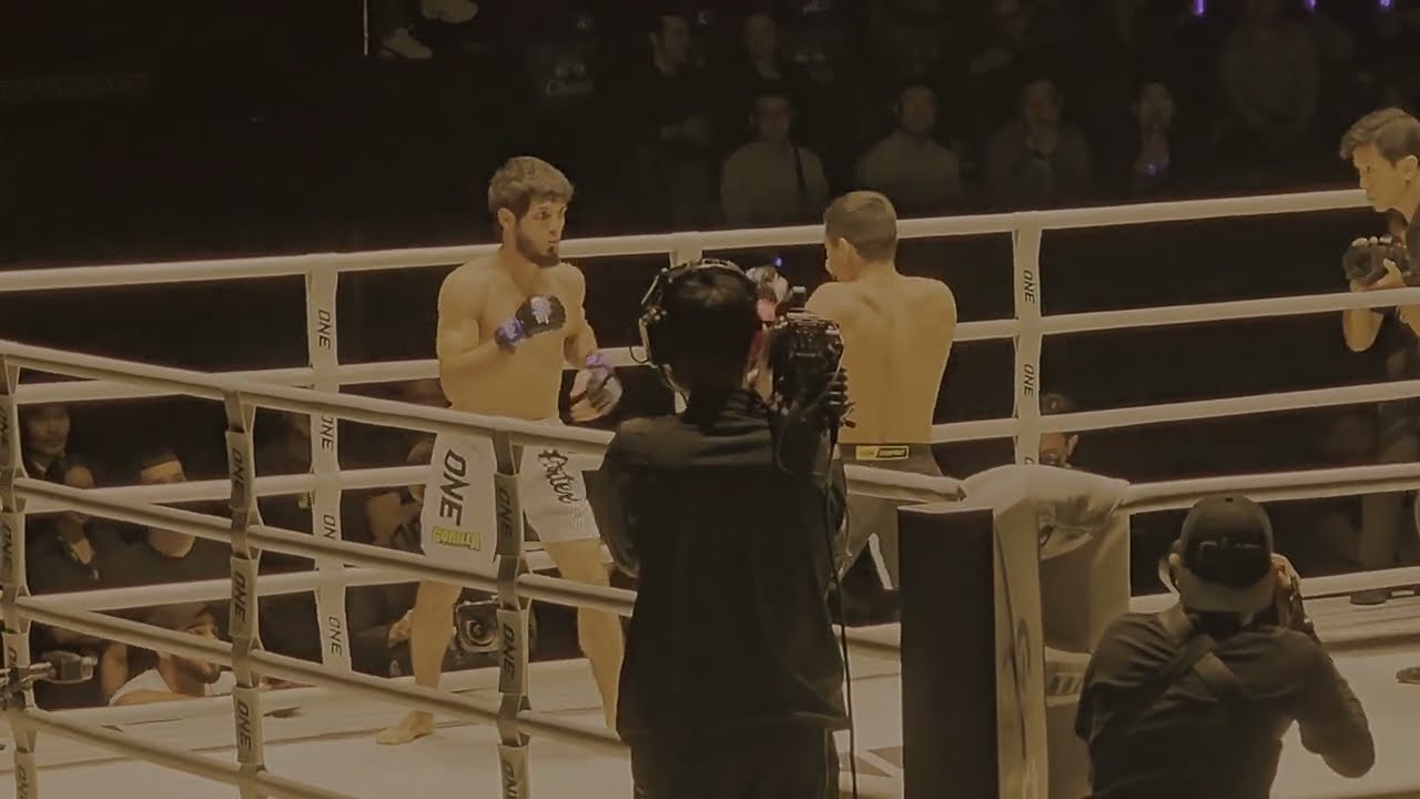 ONE BANGKOK LUMPINEE BOXING STADIUM 2025/11/28