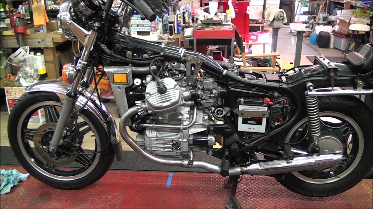 81 Honda CX500 Exhaust Installation completed