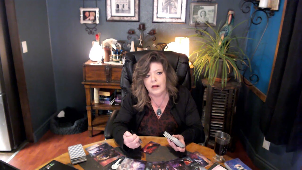 CAPRICORN JAN 22 I CAN'T GET A NEGATIVE READ FOR CAP IF I TRIED.  NEW DECKS  ALL ARE A GREEN LIGHT!!