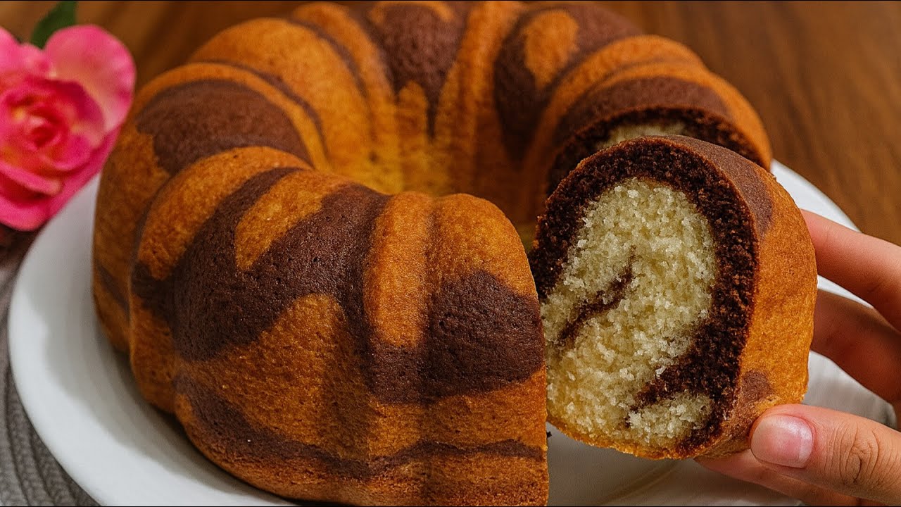Мягкий и вкусный мраморный кекс | Простой рецепт двухцветного кекса для начинающих