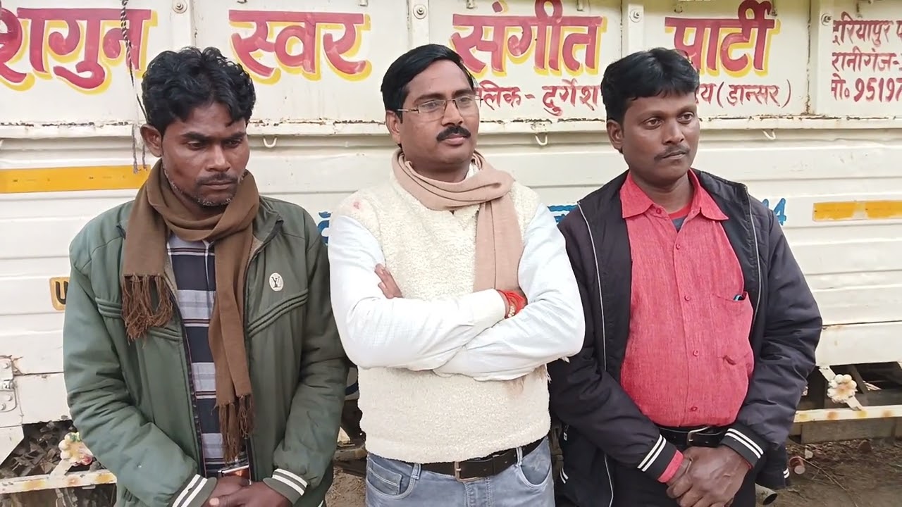दुर्गेश पांडे की नौटंकी के सुपरस्टार हीरो जबरदस्त नगाड़ा वादक का इंटरव्यू देखिए आप लोग देखिए बहुत मज