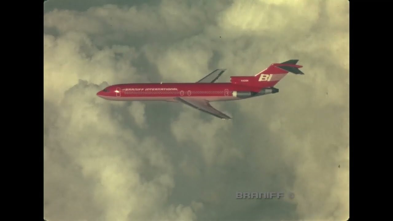 Braniff Boeing 727-227 N401BN Red Two Tone over Texas 1971