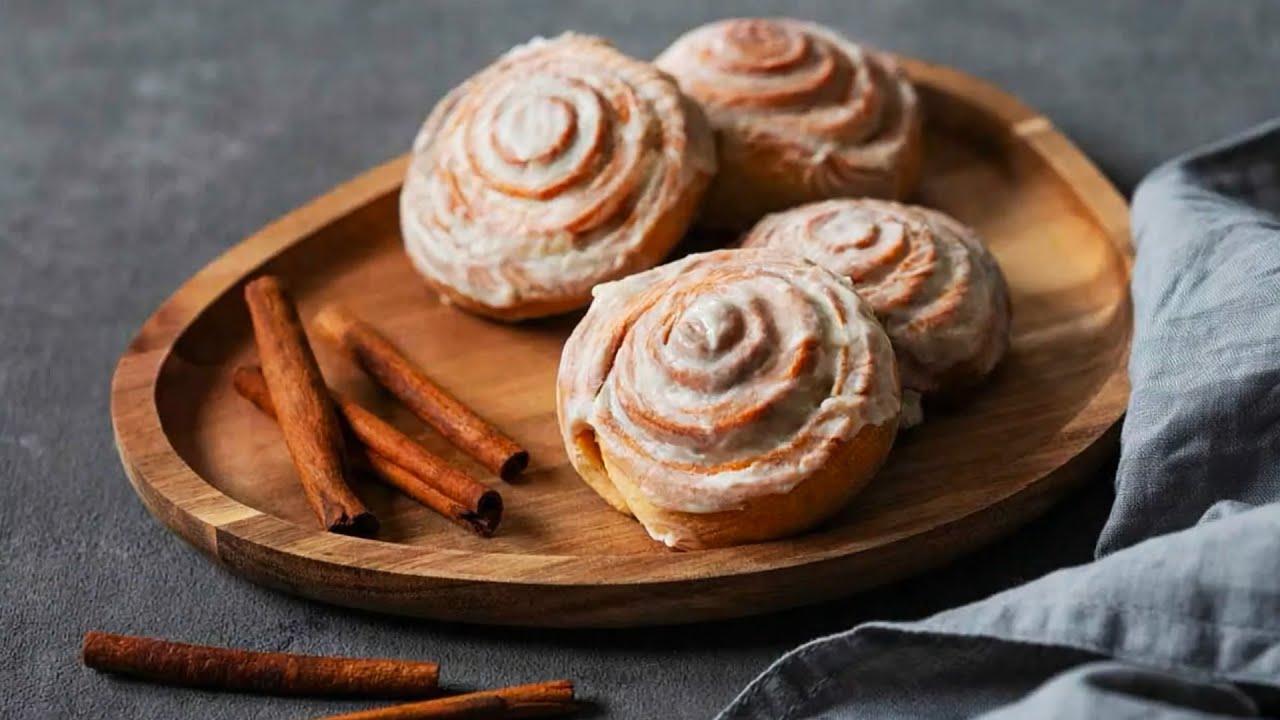 Cinnabon Originali: Sofficissimi e Cremosi – Ricetta Facile e Irresistibile!