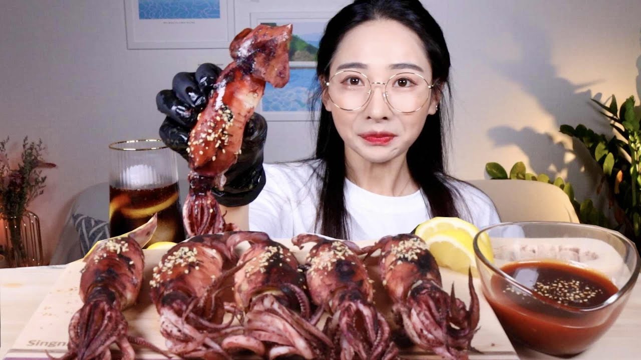 녹진~한 내장 가득!!! 오징어 통찜🦑 먹방 Steamed squid 🦑korean sea food Tinta Cumi Utuh ทั้งหมึก