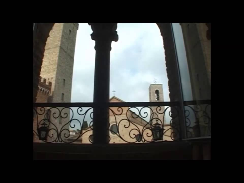 Club Useppi! Historical Tower in San Gimignano!
