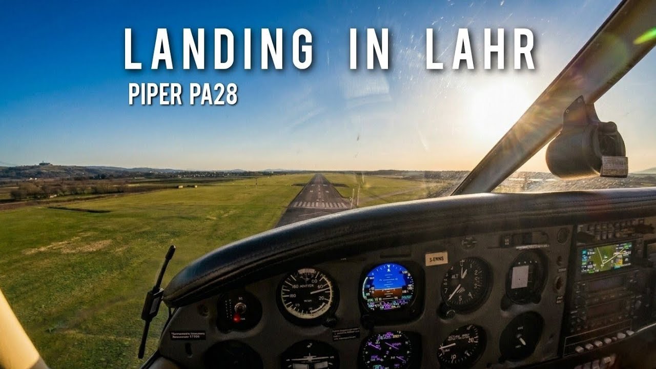 TOUCH & GO in LAHR | Piper PA28 | Unedited Cockpit View 4K