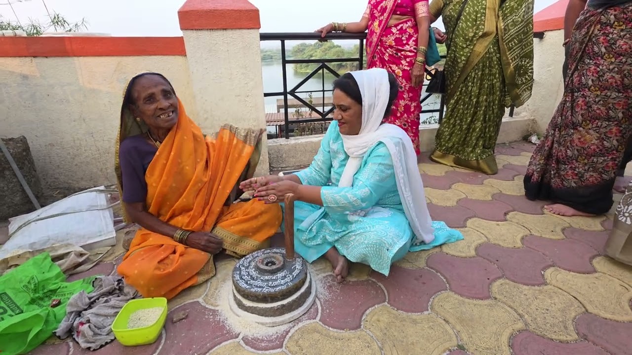 Aaji ne sangitla chatrapati sambhaji Maharajacha ithas