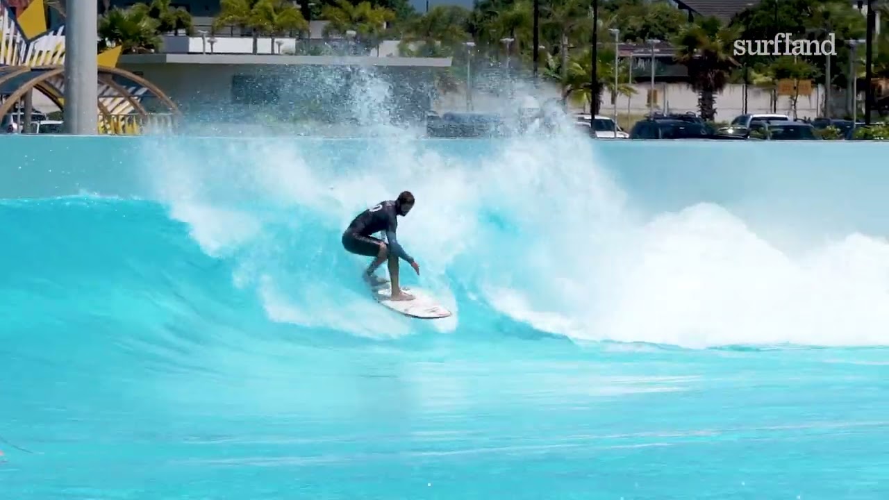Lucas Chumbo na Surfland Brasil