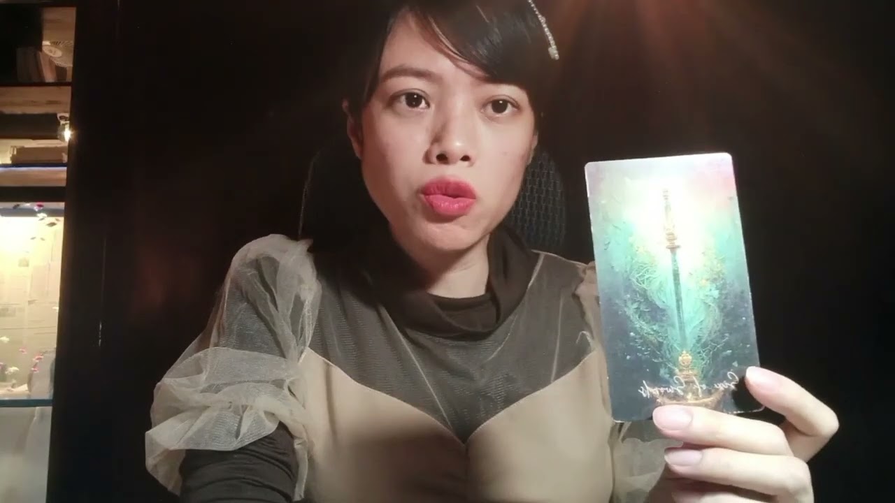     Tarot: Có ai đó đang suy nghĩ về bạn😗!