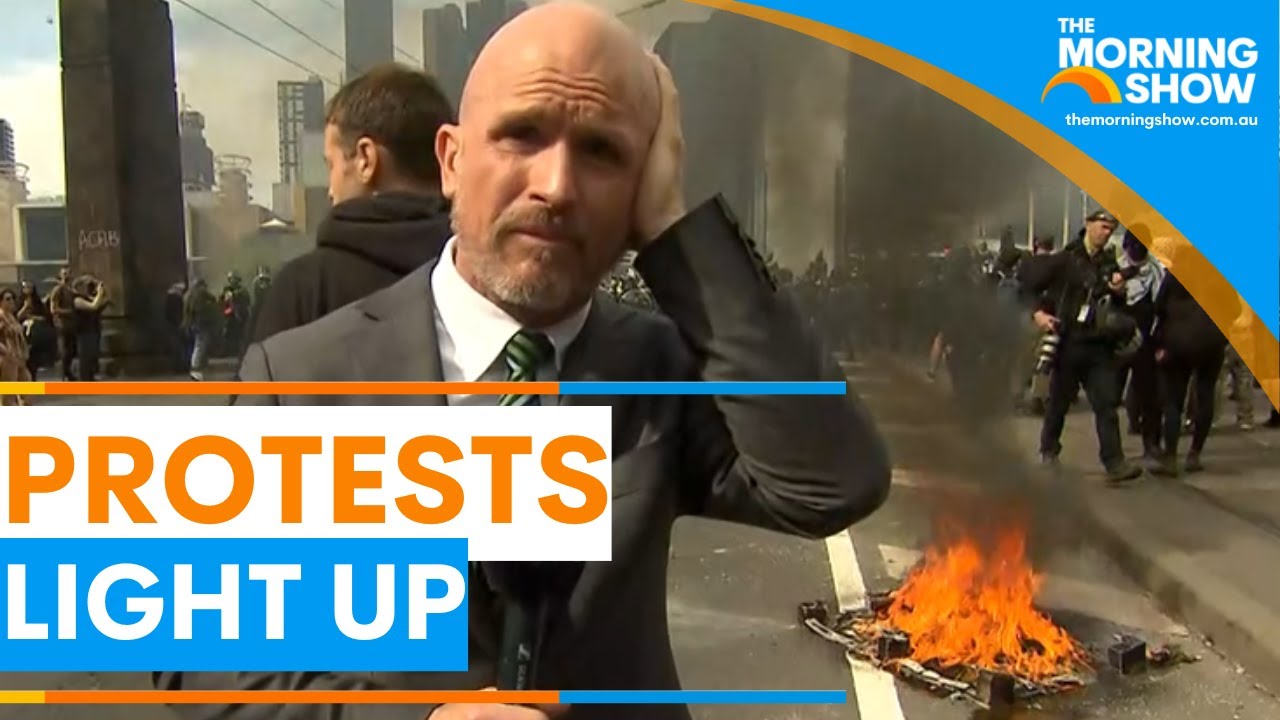 Melbourne Protests LIGHT UP | Sunrise