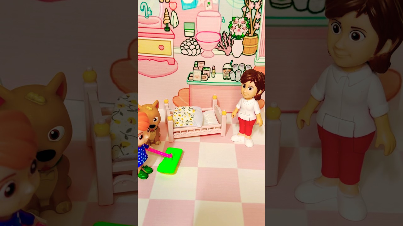 Cute Little Yoyo clean her room 🧹 