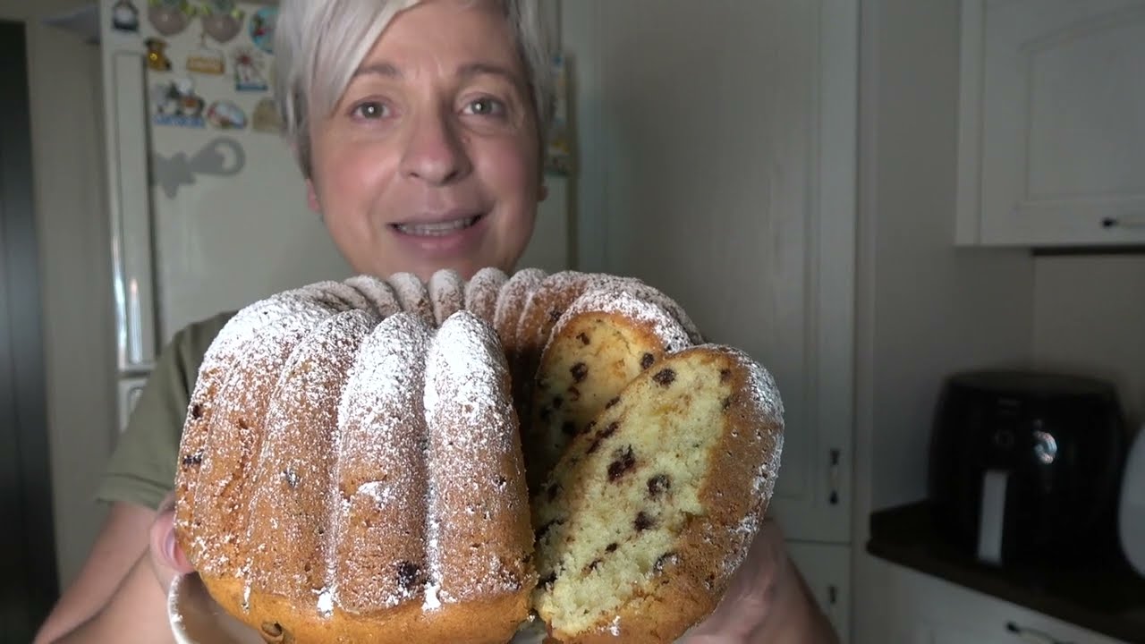Se hai uova e farina prepara questa genuina CIAMBELLA, ALTISSIMA e SOFFICISSIMA! Ricetta VELOCE