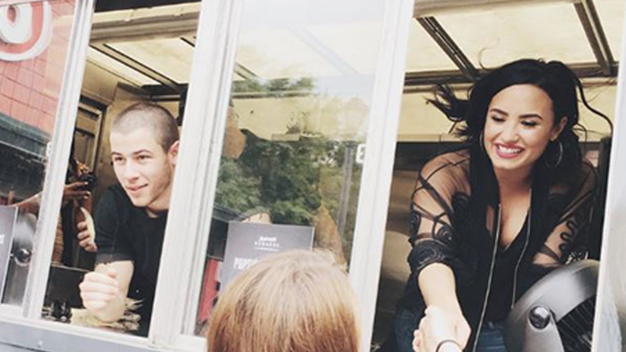 Demi Lovato & Nick Jonas Surprise Fans With Ice Cream Truck & Get Ready To Kick Off Tour!