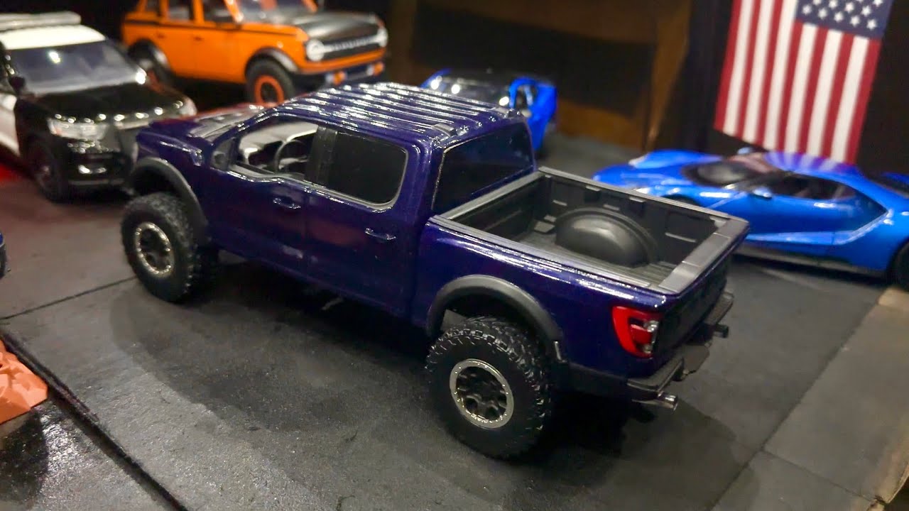 I Made A Super Rare 1:24 Scale 2022 Ford Raptor (Satisfying Assembly) #diecast #modelcars 