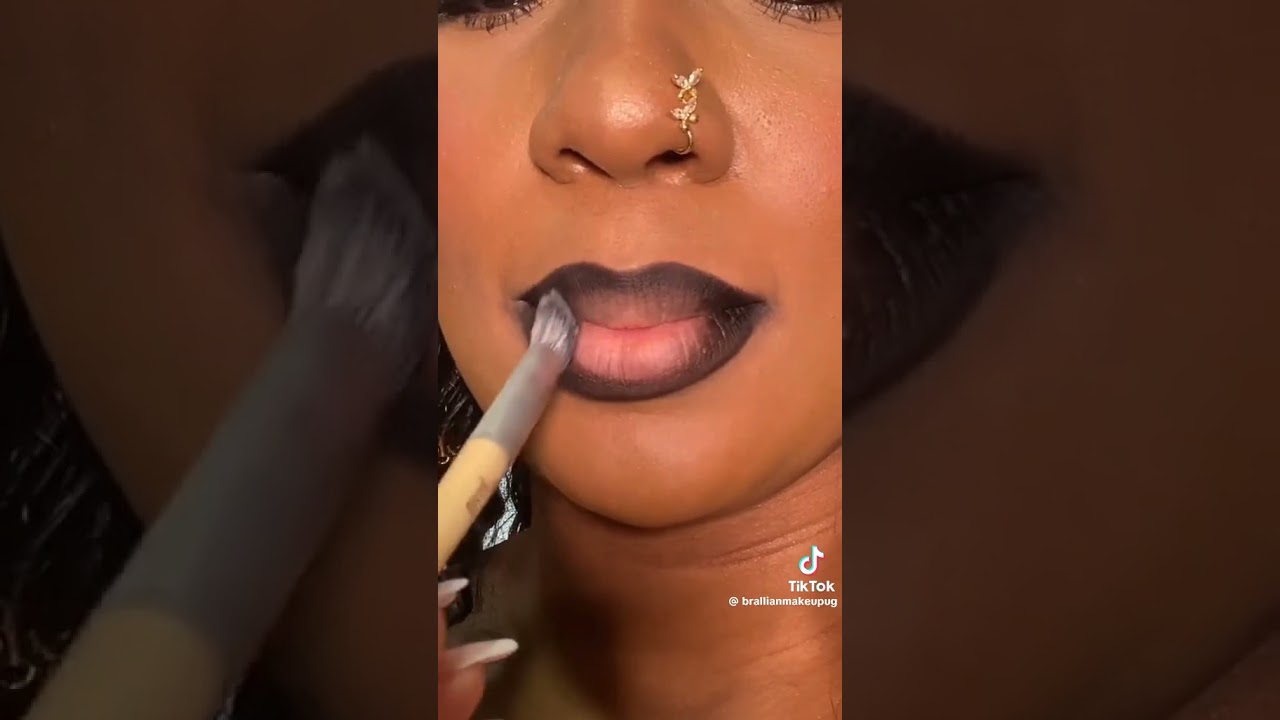 comment appliquer le gloss avec le crayon