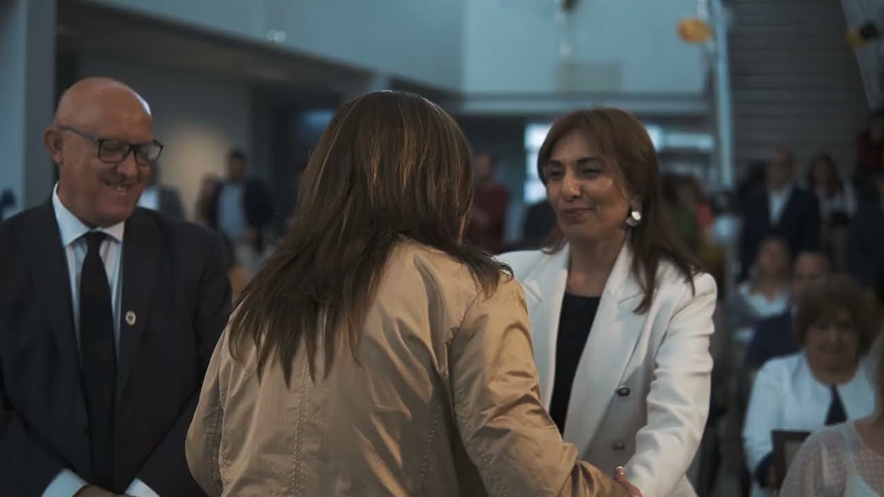 51 años UNLaR