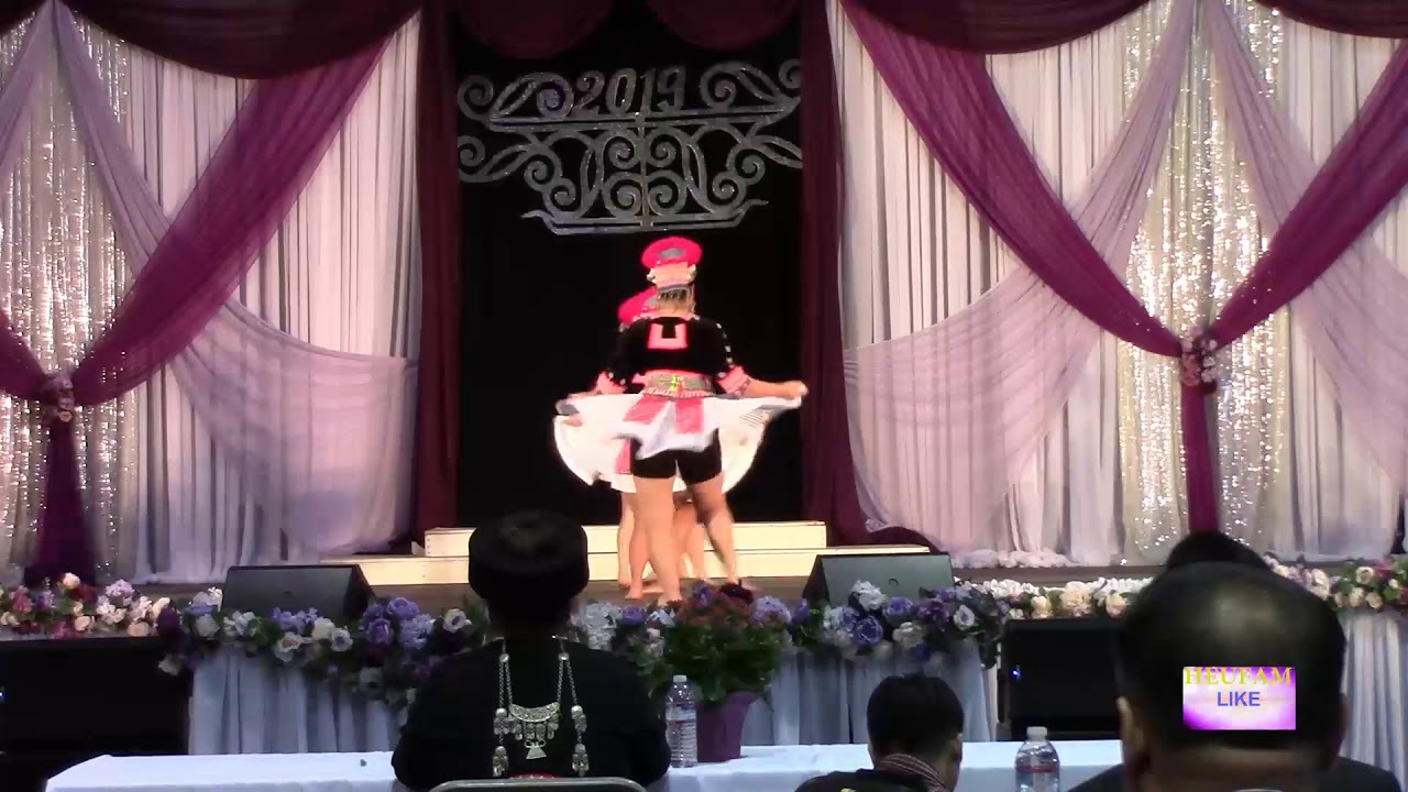 Sacramento Hmong New Year 2018-2019: Dance Comp Rnd 1 - Nkauj Hmoob Dej Ntshiab