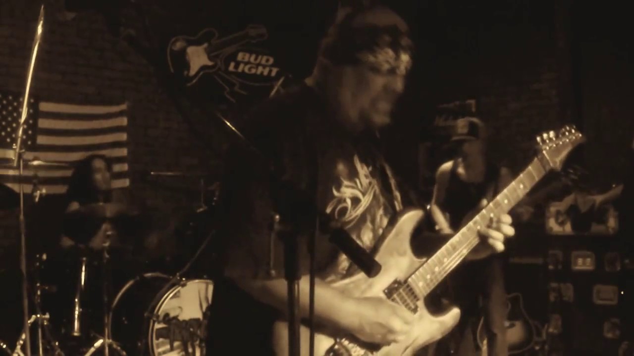The Tracy G Group - War Pigs (live)