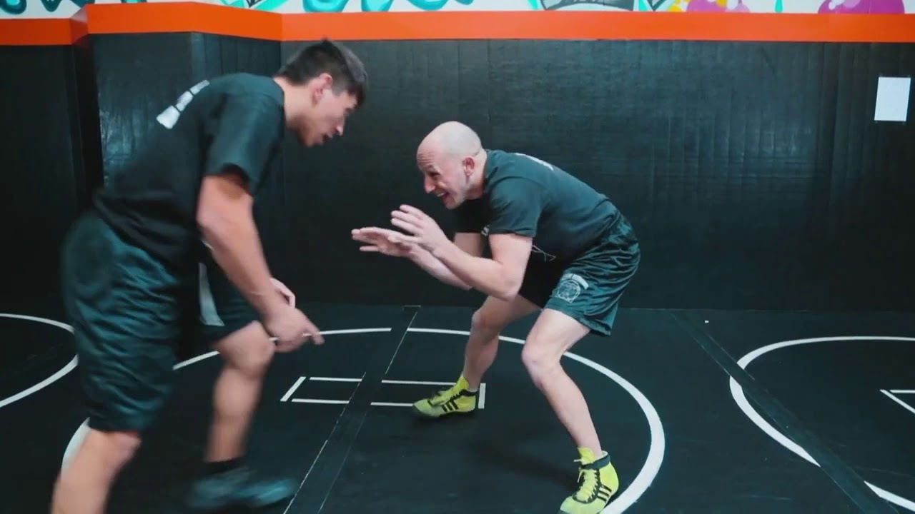 Stopping Your Opponent From Grabbing Your Legs With Head Position LOOP