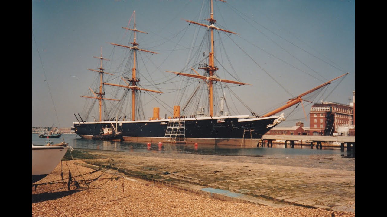 Portsmouth, Sailing Ships Photo Slideshow. Vessels visiting Portsmouth Hampshire in the 1970's - 80s
