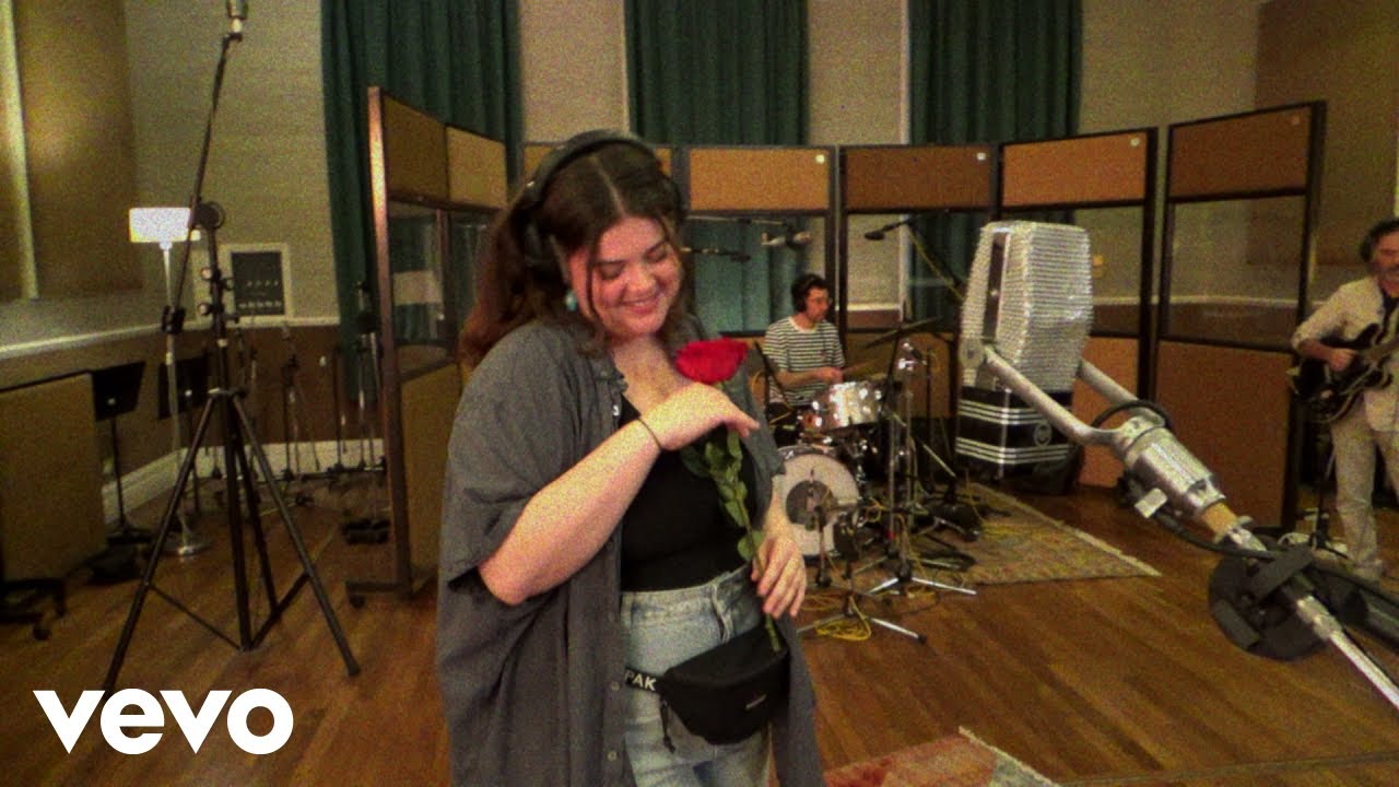 Isabel - Can I Call You Rose? (Official Video)