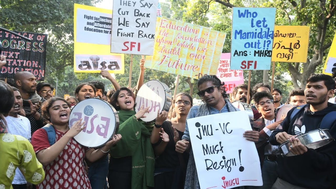 JNU students hold protest outside the HRD ministry demanding rollback of proposed hostel fee