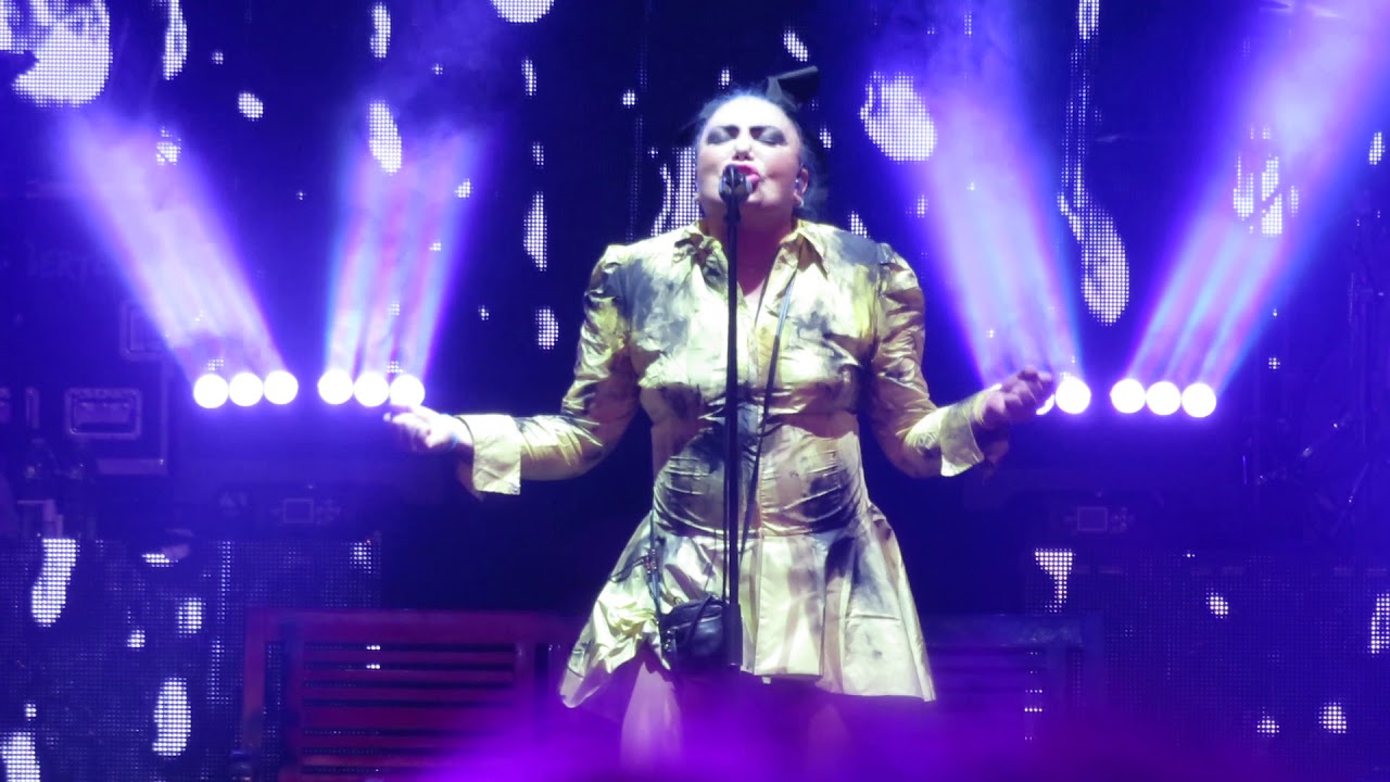 Loredana Bertè ANIMA CARBONE 01.09.19 live Teatro Romano (VR)