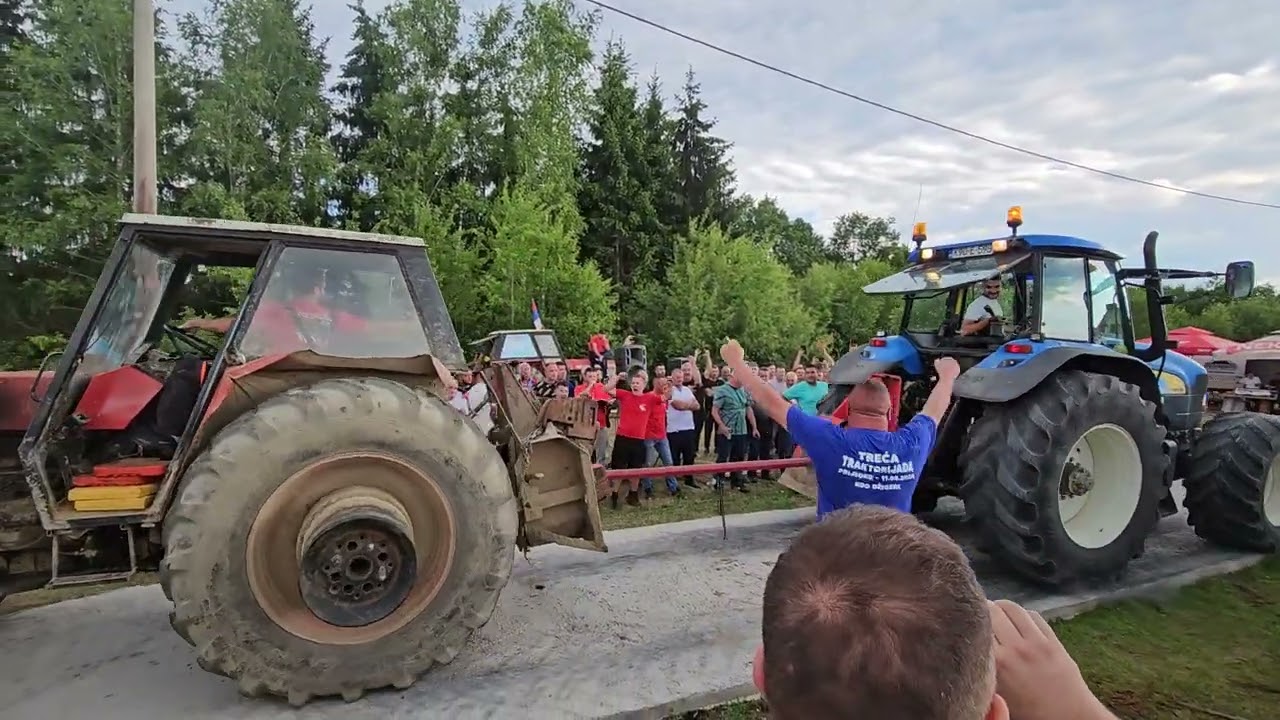 URSUS 1614 VS NEW HOLLAND TM190