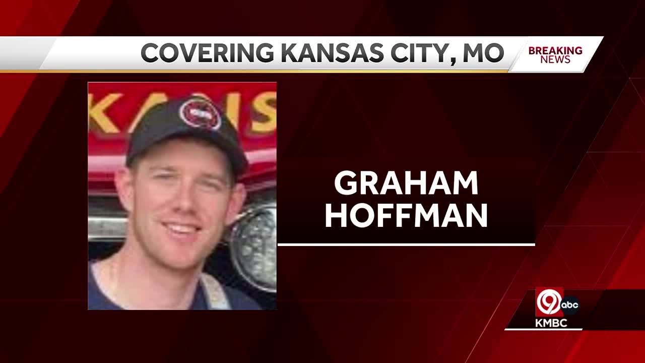 Kansas City firefighter-paramedic dies after being stabbed by patient during transport