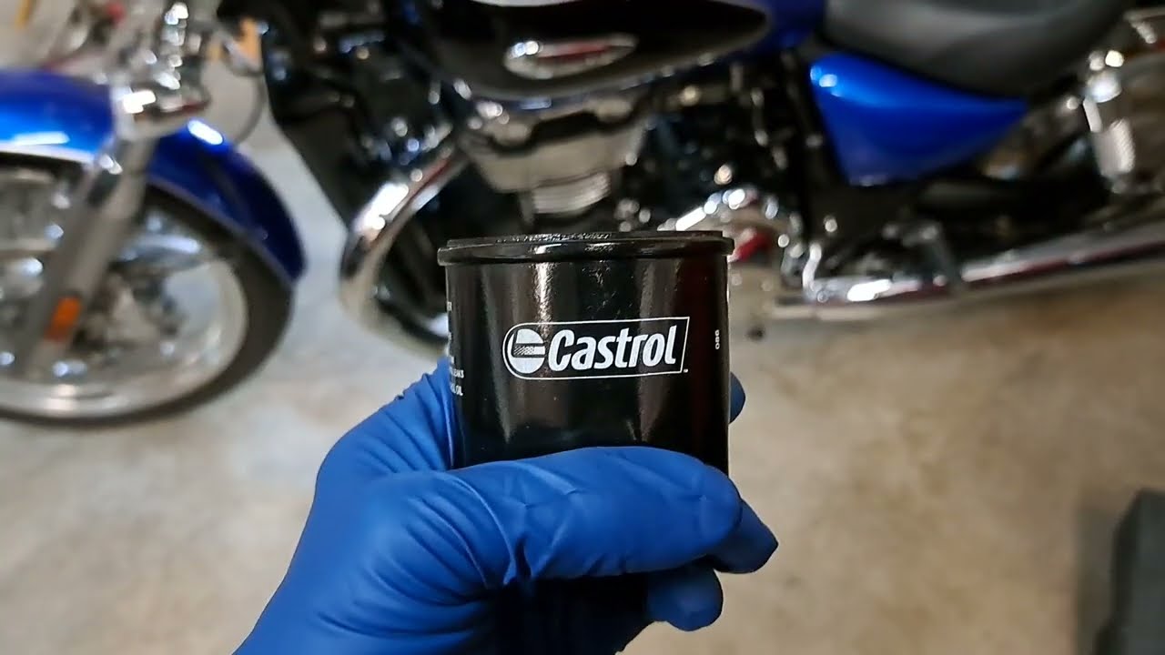 First oil change for the Triumph Thunderbird 1600.