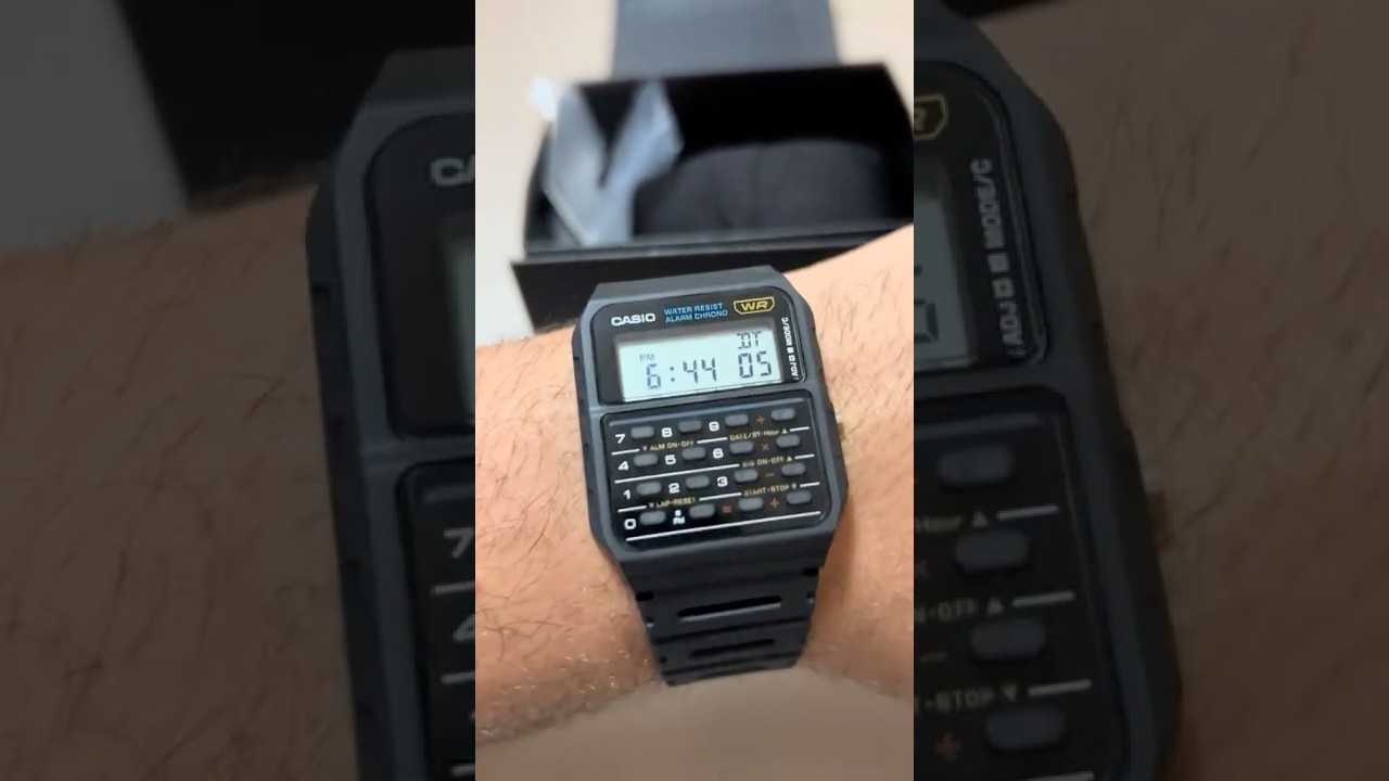 O Casio CA-53W &eacute; um rel&oacute;gio digital com calculadora embutida que se tornou um &iacute;cone nos anos 80 e 90