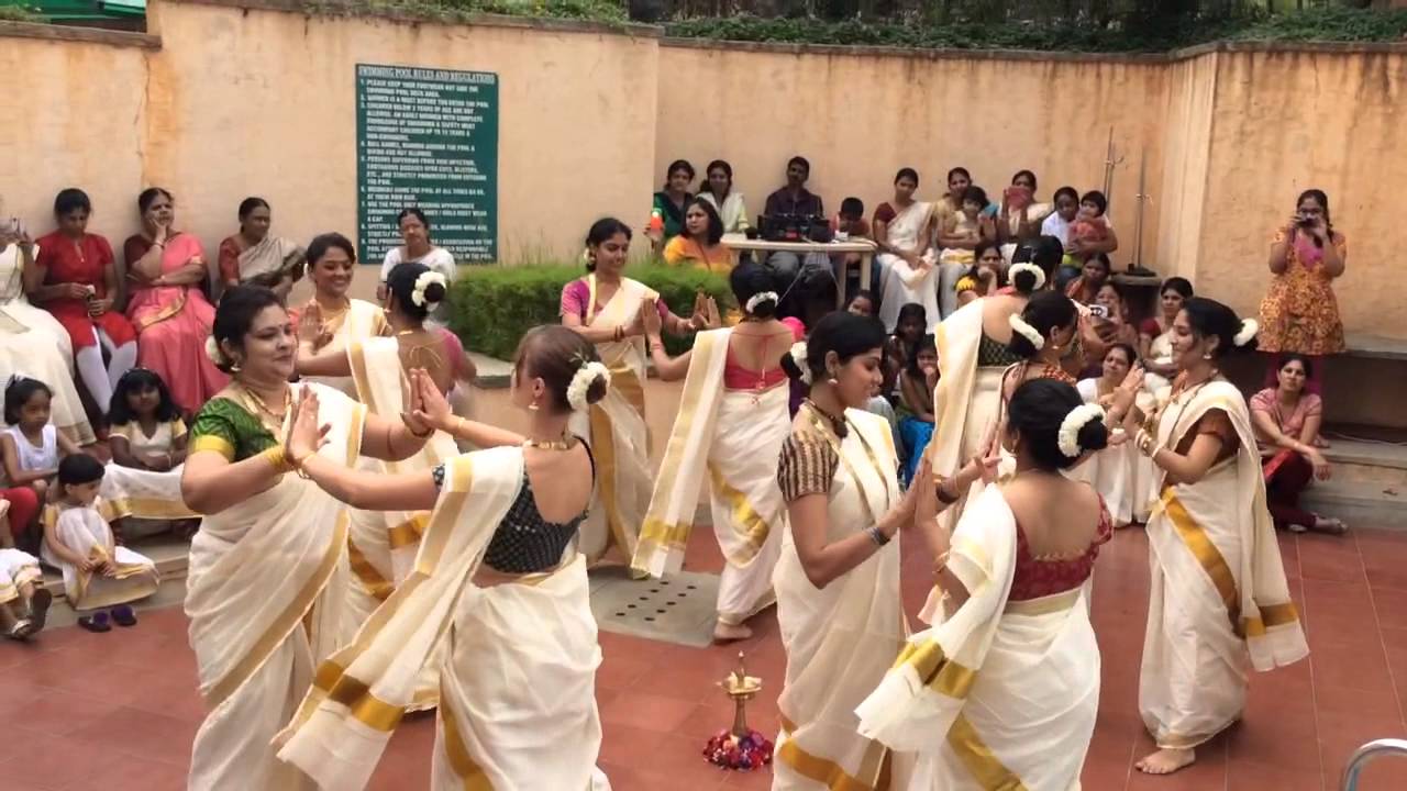 Onam dance 2014..mantri paradise