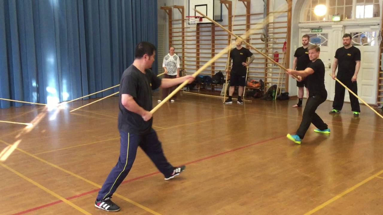 Da qiang (big spear) pair training with master Lü Baochun 1