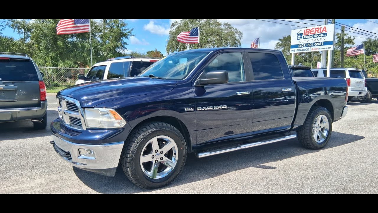 2012 RAM 1500 2WD Crew Cab 140.5