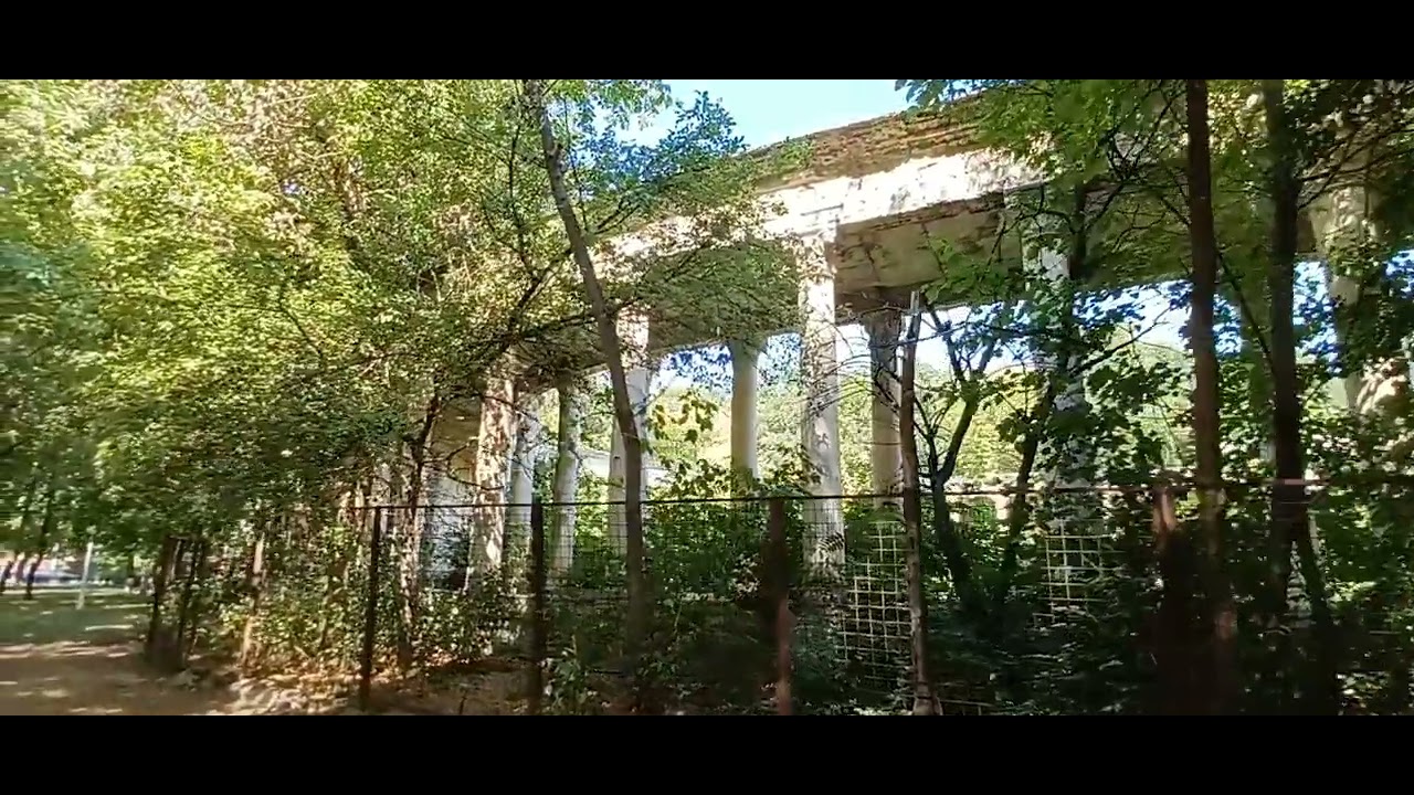 Cladiri abandonate Bucuresti - Teatrul de Vara Parc Bazilescu