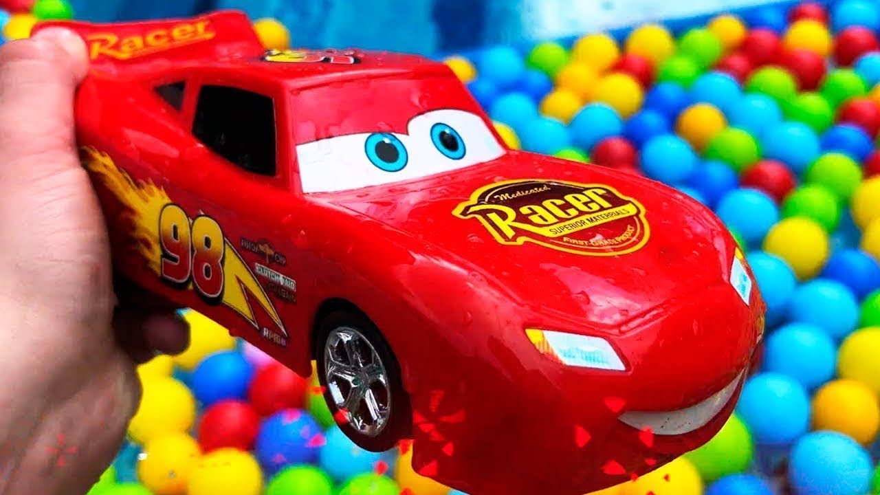 Обзор распаковки машинок Disney Pixar | Молния Маккуин | Игровой набор Mattel Disney Pixar Cars G...