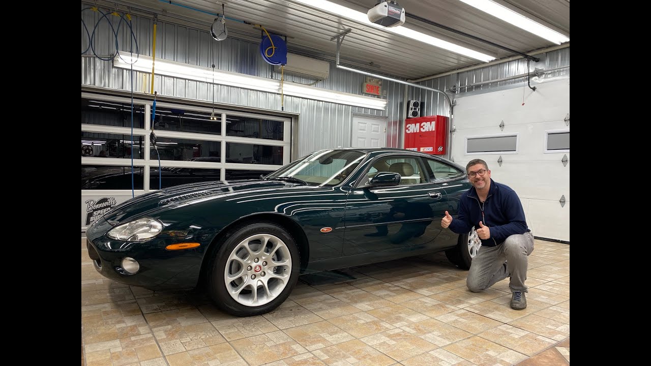 La jaguar de Antoine Joubert se refait une beauté.