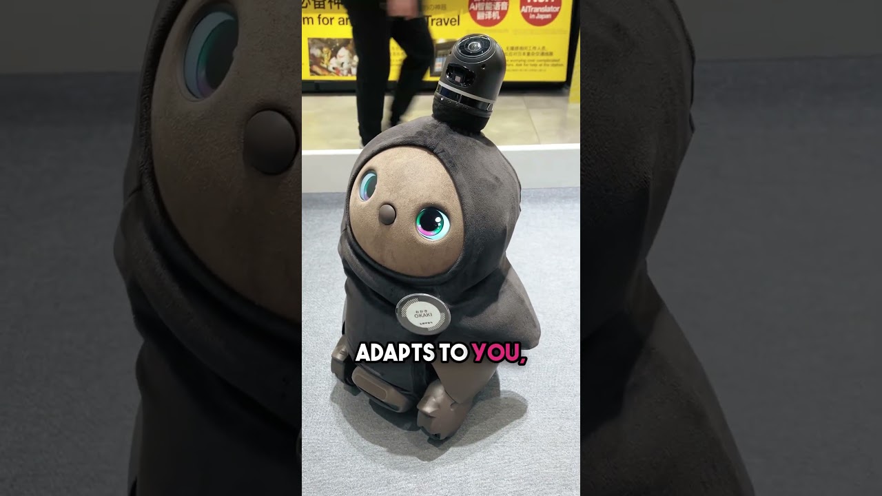 I met the world&rsquo;s cutest robot in Japan &ndash; Meet LOVOT! 🤖💛