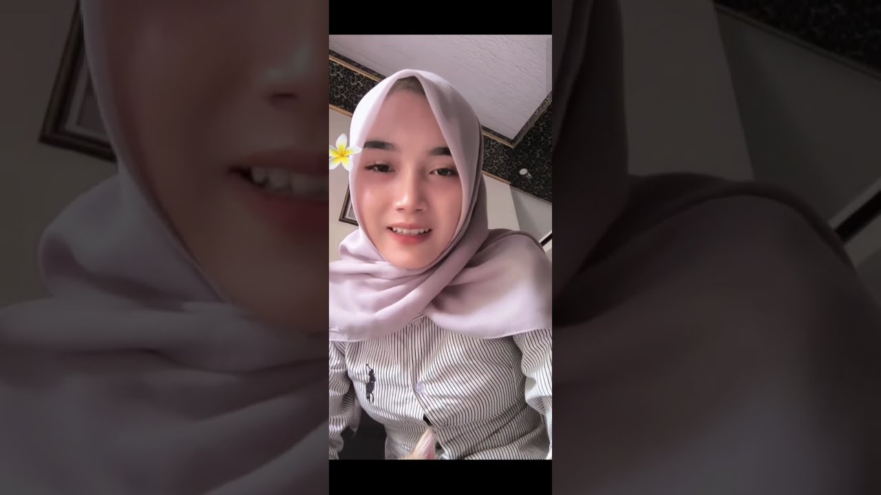 Cewe cantik kancing bajunya kebuka dikit #baju #blunder #hijab 