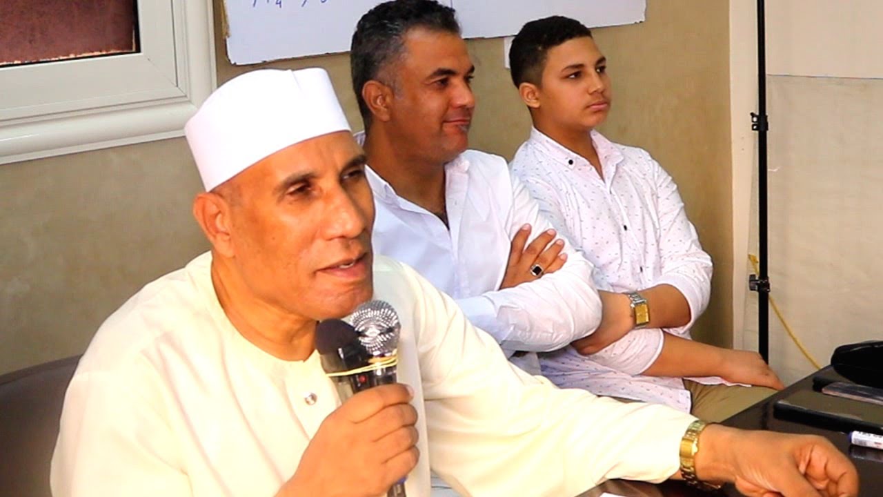 محمد عادل الأعسر ... نجم يتلألأ في سماء الإنشاد
