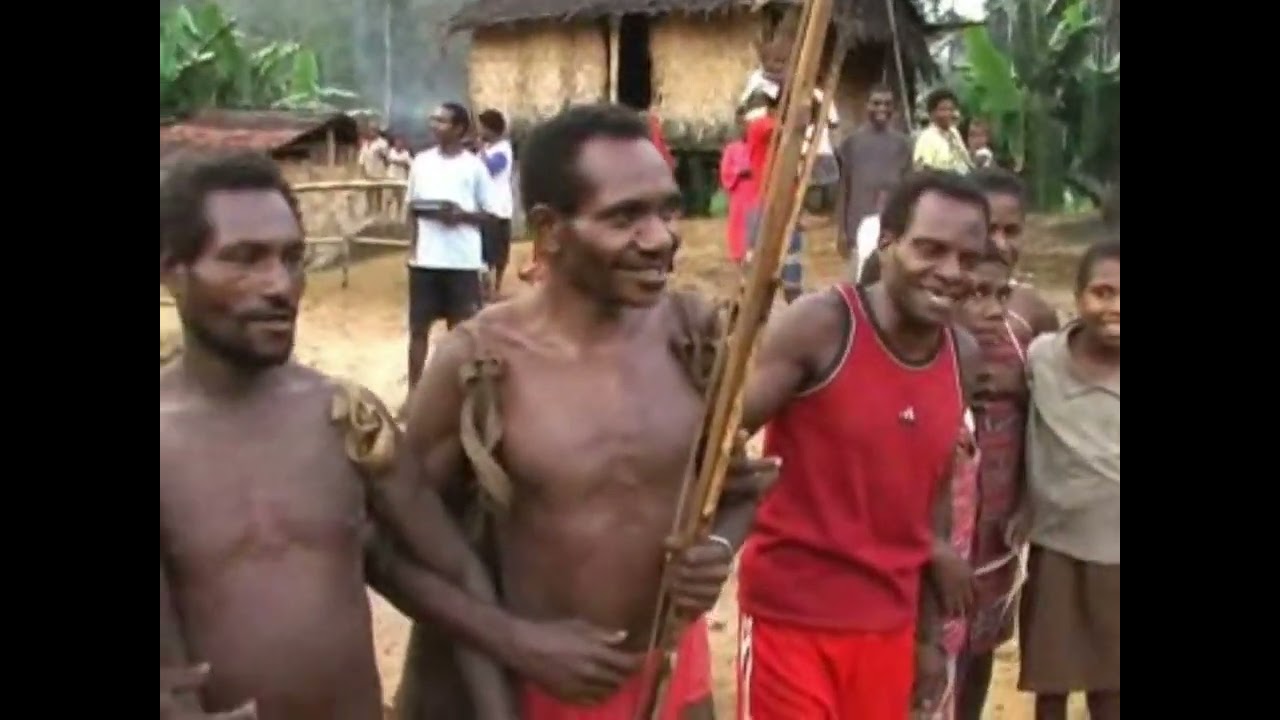 Mbatde 2007 Suksara mitiwa Yefun (Dancing to thank God)