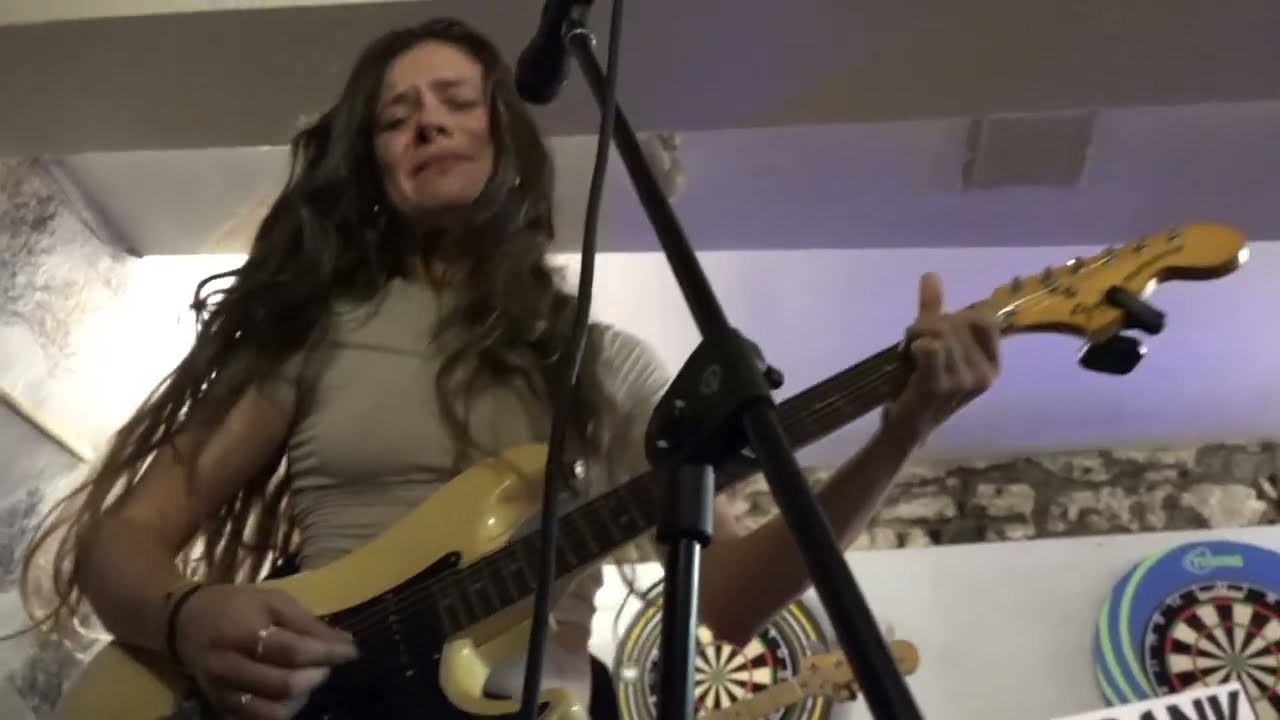 Elise Frank - Twice On Sunday (Live Performance 2024)