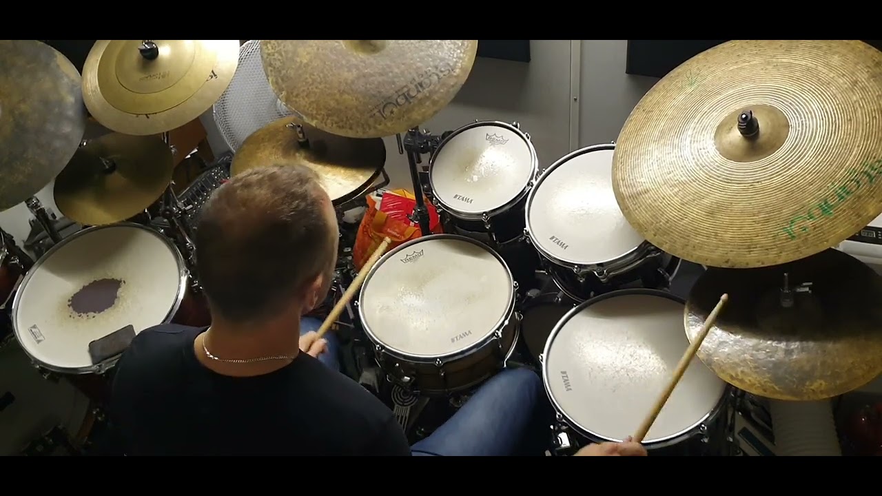 Crazy drum groove utilising a 3:4 polyrhythmic ride pattern