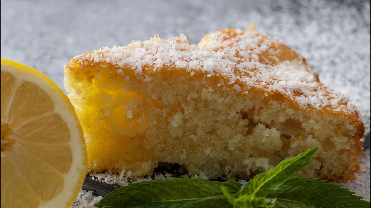 Locker, saftig und schnell zubereitet. Kokoskuchen mit Ananas