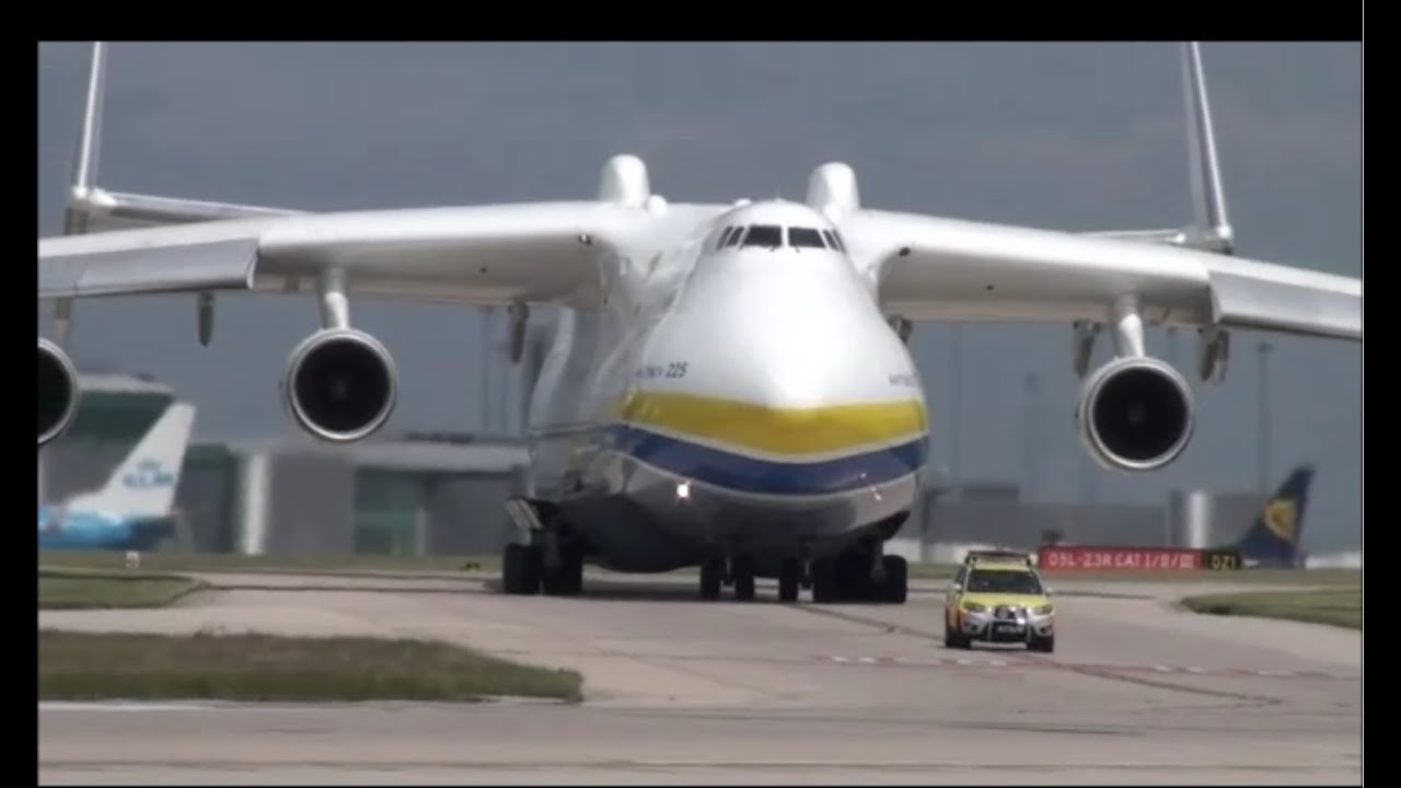 AMAZING ANTONOV An 225 MRIYA - Manchester Airport 26/6/13 - meets A380 and 787 dreamliner