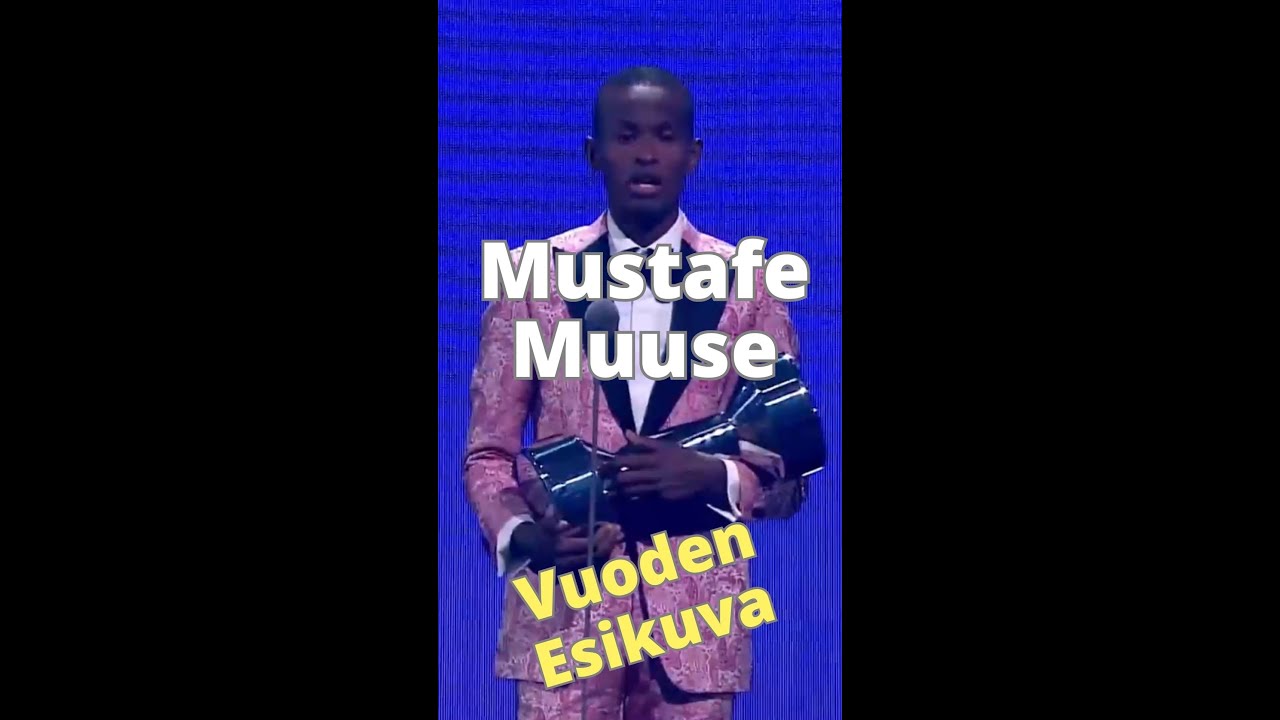 Mustafe Muuse, VUODEN ESIKUVA!!! Kiitospuhe. Ja huikea puhe olikin. Niin mahtava puhe. Katsokaa!