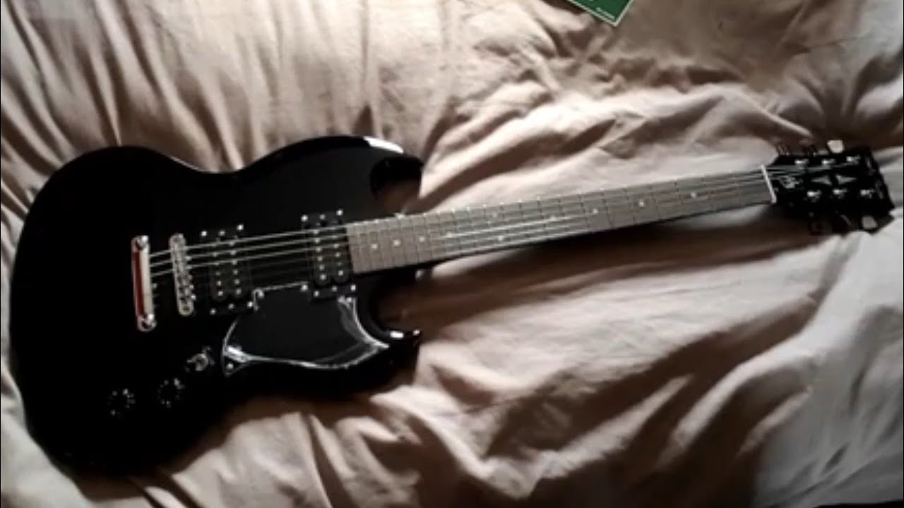 unboxing my first ever guitar harley Benton DC-200 Bk..2020 (RE-UPLOAD)