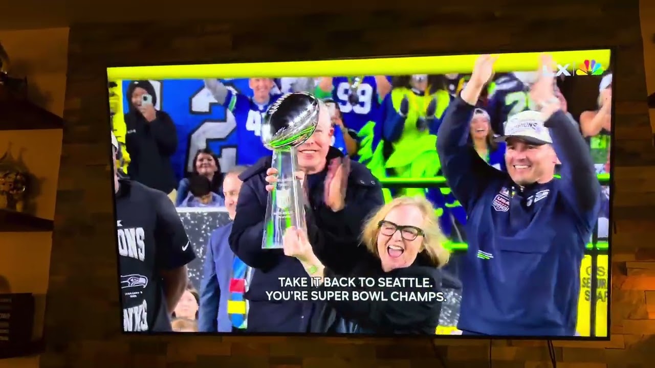 (LATE UPLOAD) MY REACTION TO THE SEAHAWKS WINNING THE SUPER BOWL!!